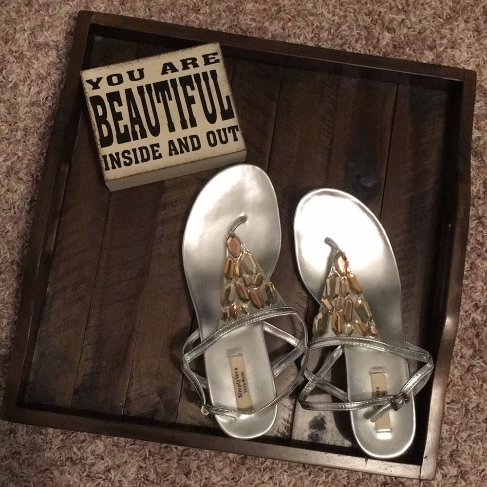 Simply Vera Wang Size 9.5 Silver & Orange Sandal
